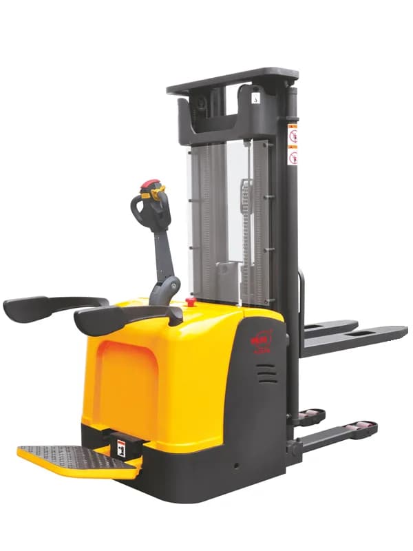 Штабелер самоходный 1,5 т 5,0 м XILIN CDDK15-III 24/200 В/Ач (с платформой)